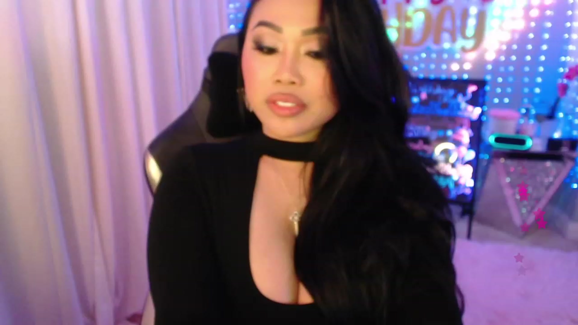Gallery image thumbnail from SinCityVEE's myfreecams stream on, 01/23/2024, 05:57 image 2 of 20