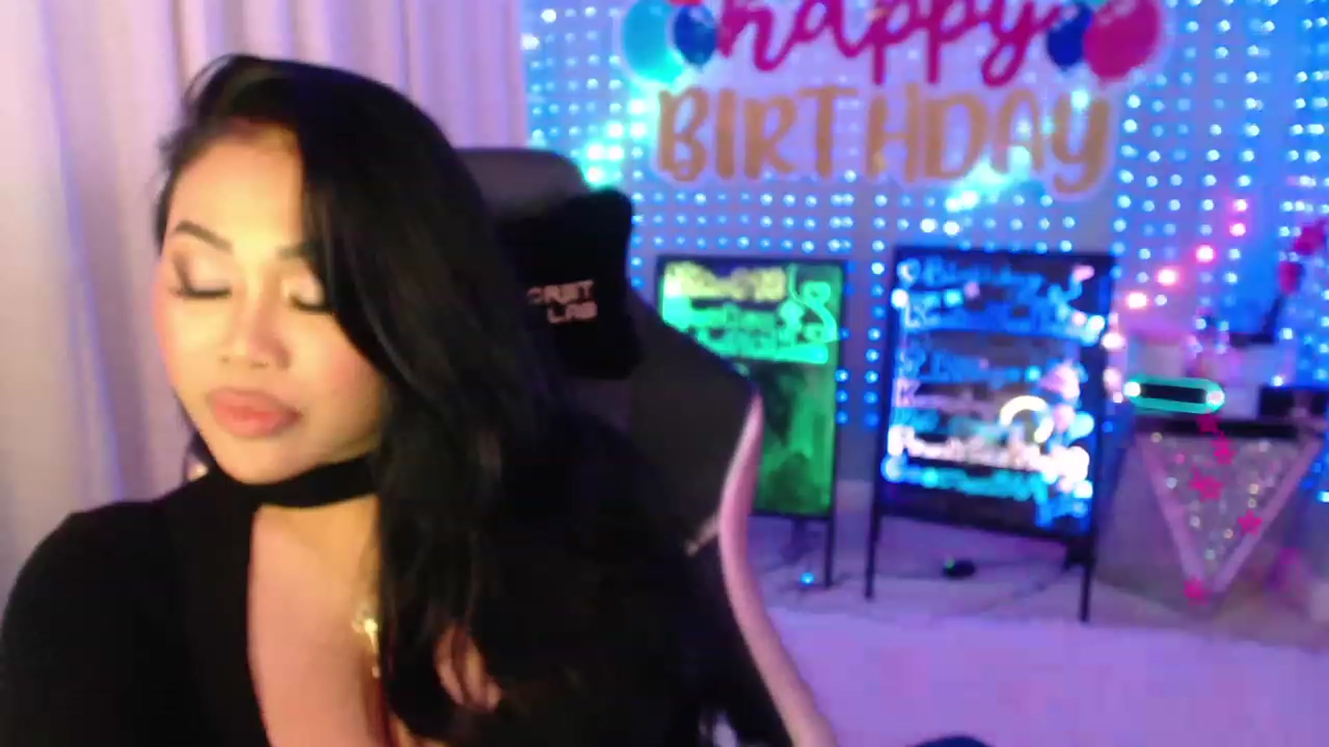 Gallery image thumbnail from SinCityVEE's myfreecams stream on, 01/23/2024, 05:57 image 3 of 20