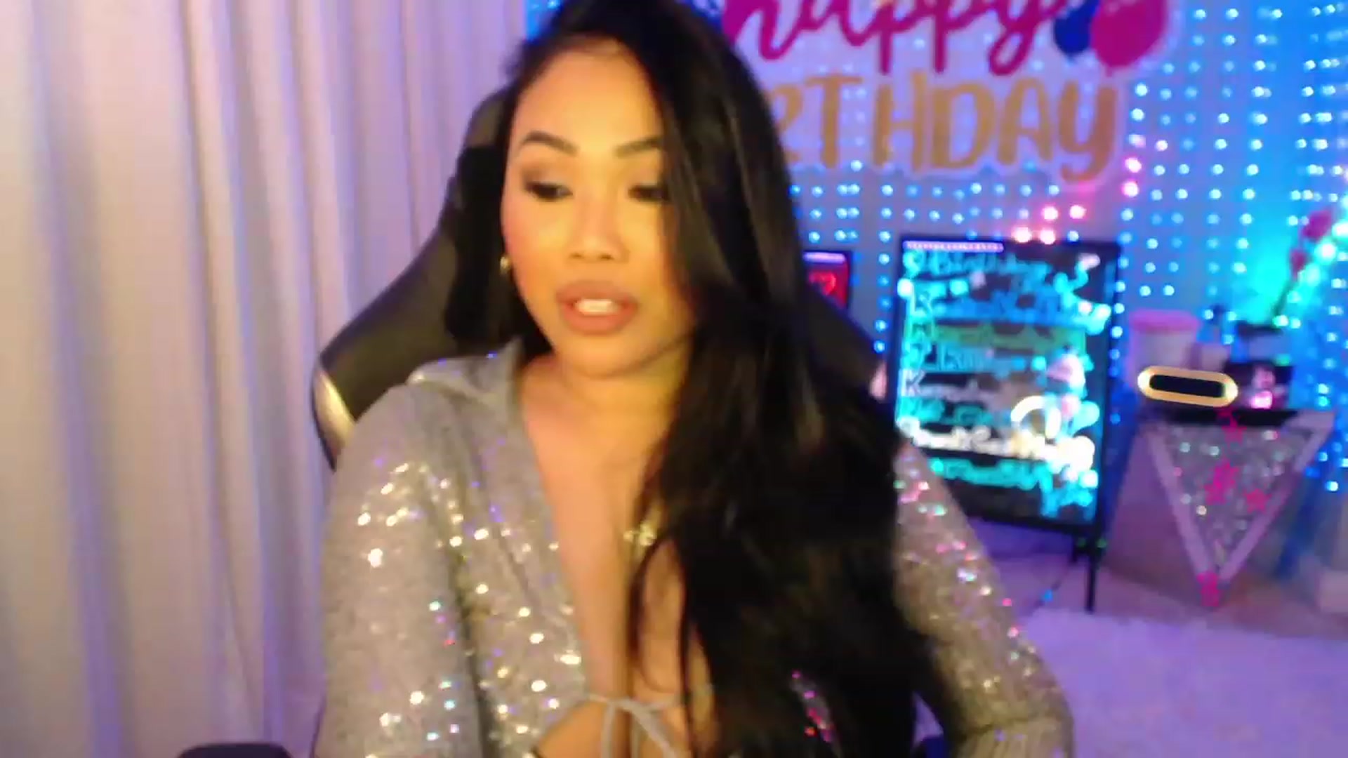 Gallery image thumbnail from SinCityVEE's myfreecams stream on, 01/26/2024, 06:09 image 3 of 20
