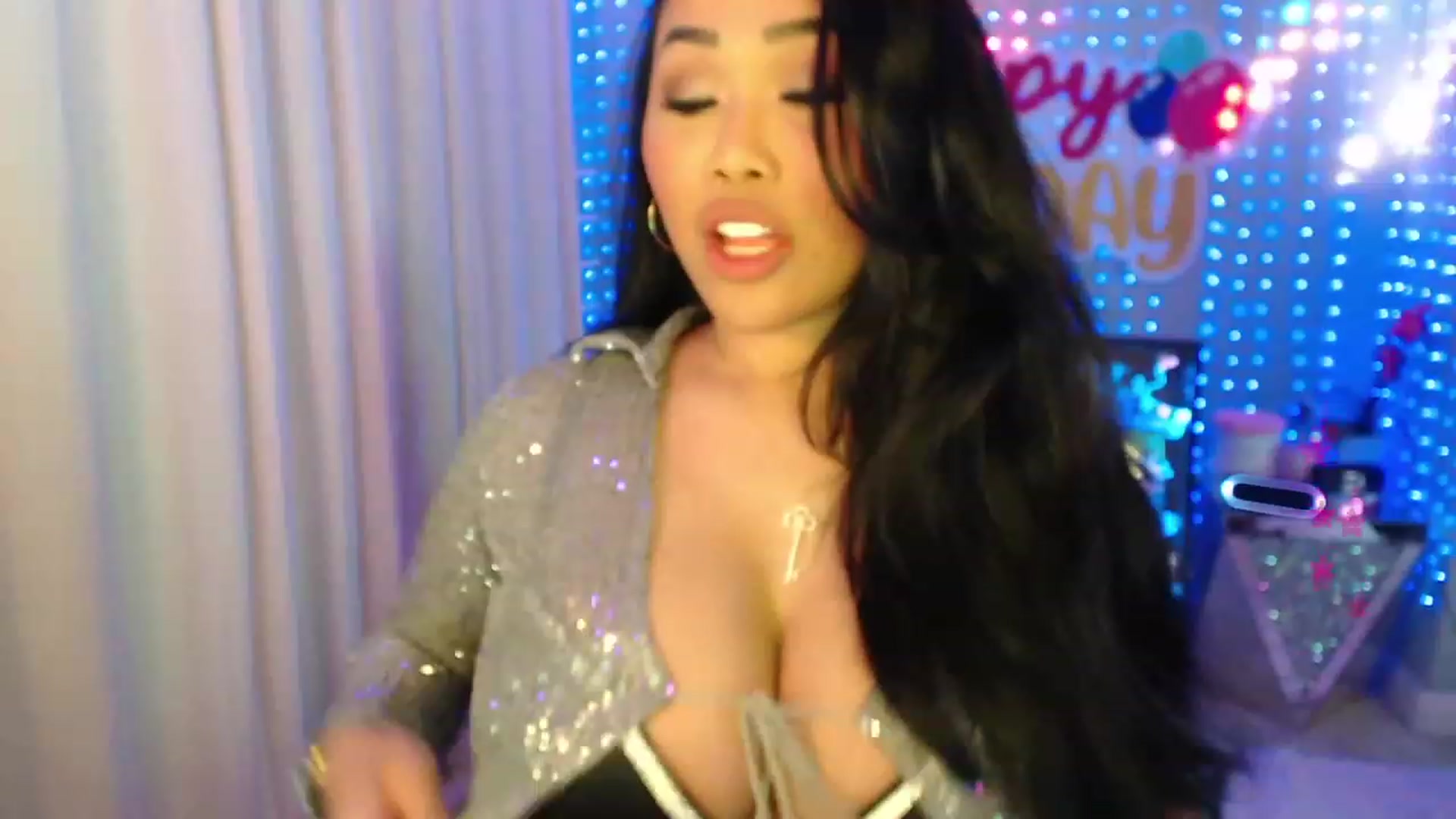 Gallery image thumbnail from SinCityVEE's myfreecams stream on, 01/26/2024, 06:09 image 12 of 20