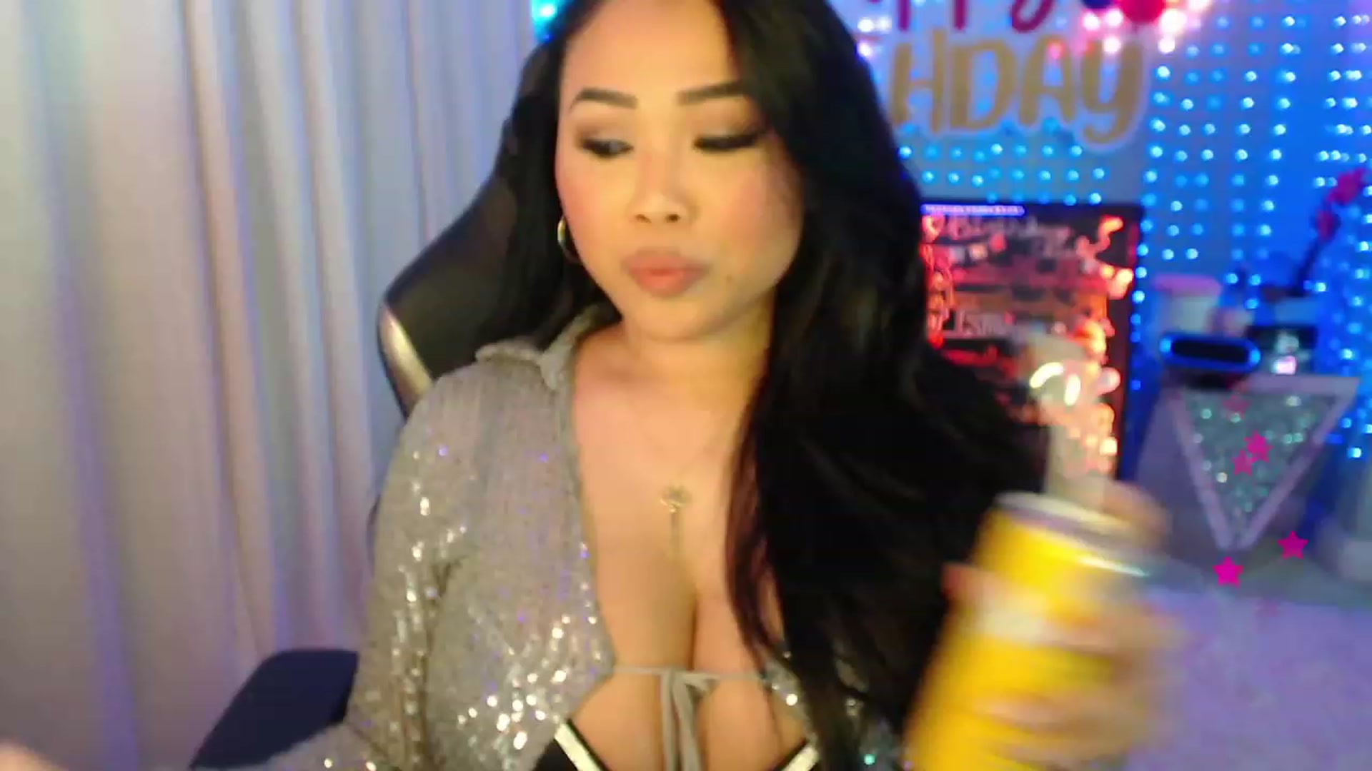 Gallery image thumbnail from SinCityVEE's myfreecams stream on, 01/26/2024, 06:09 image 7 of 20