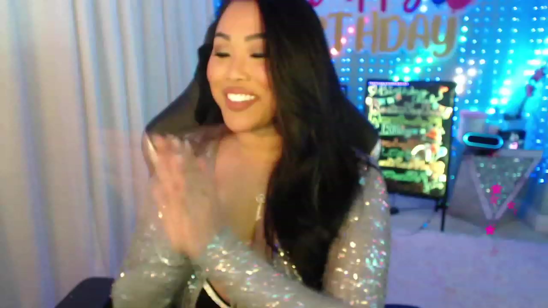 Gallery image thumbnail from SinCityVEE's myfreecams stream on, 01/26/2024, 06:09 image 6 of 20