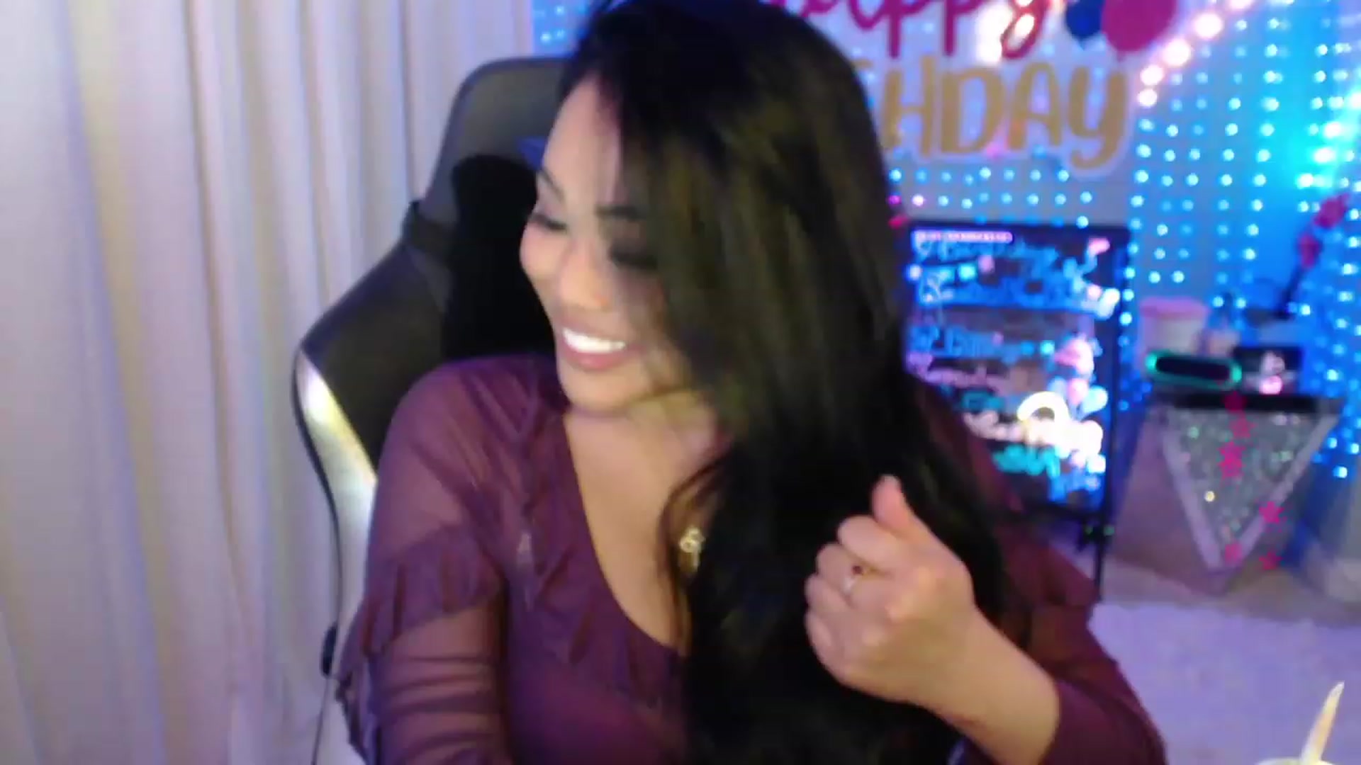 Gallery image thumbnail from SinCityVEE's myfreecams stream on, 01/27/2024, 07:36 image 14 of 20