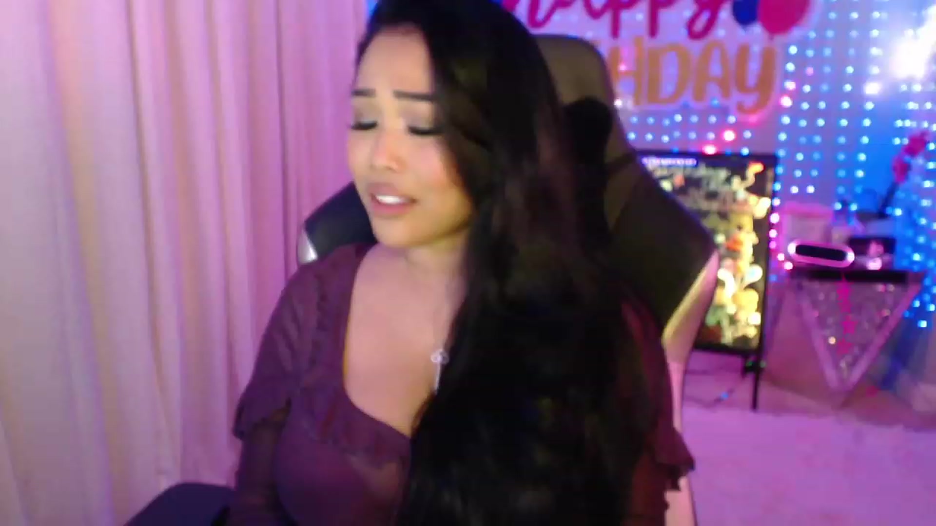 Gallery image thumbnail from SinCityVEE's myfreecams stream on, 01/27/2024, 07:36 image 11 of 20