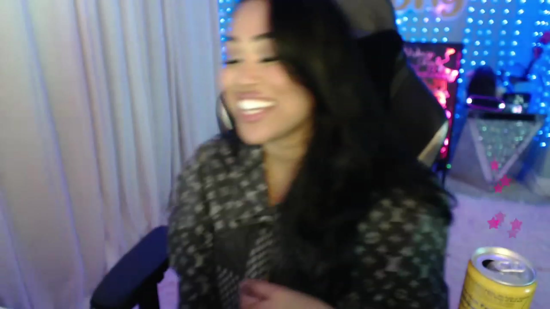 Gallery image thumbnail from SinCityVEE's myfreecams stream on, 01/28/2024, 11:57 image 13 of 20