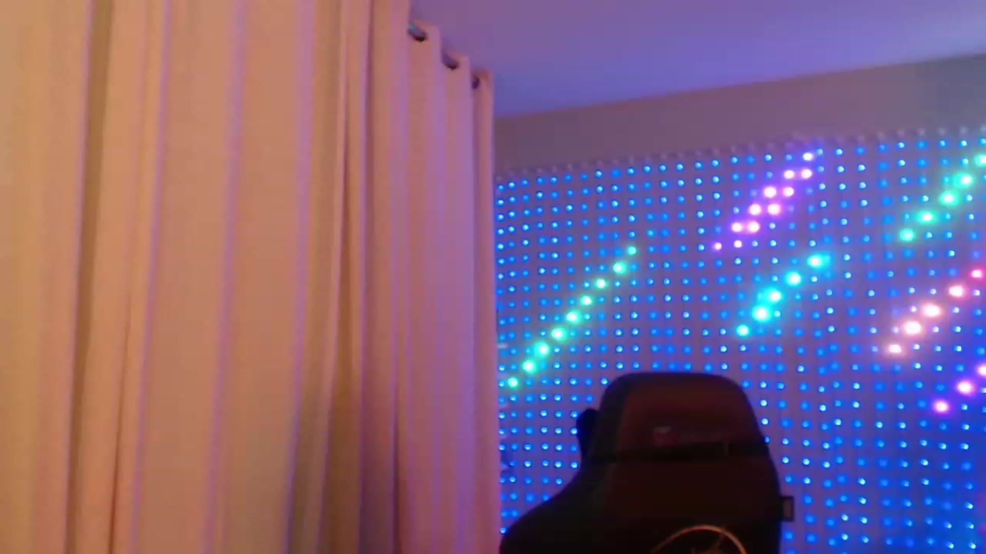 Gallery image thumbnail from SinCityVEE's myfreecams stream on, 03/18/2024, 06:58 image 4 of 20