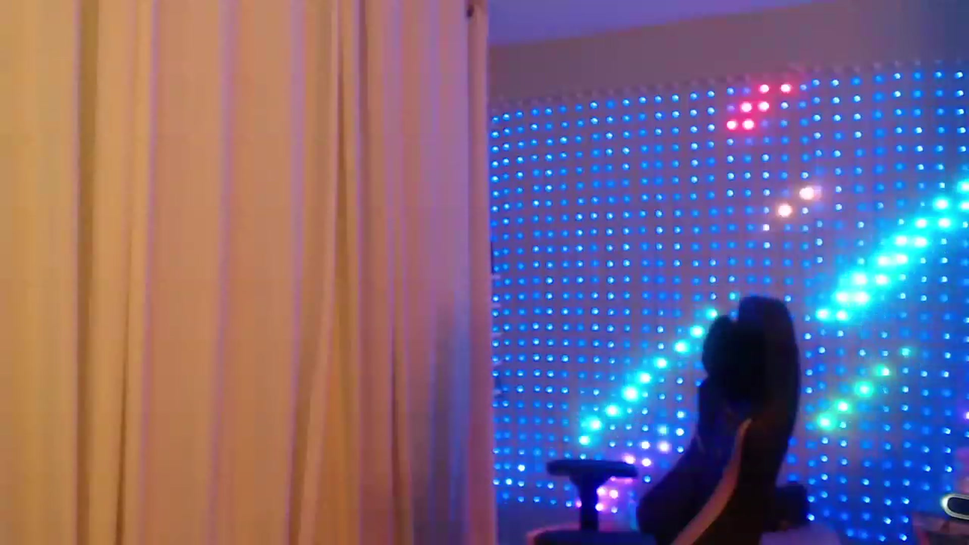 Gallery image thumbnail from SinCityVEE's myfreecams stream on, 03/18/2024, 06:58 image 20 of 20