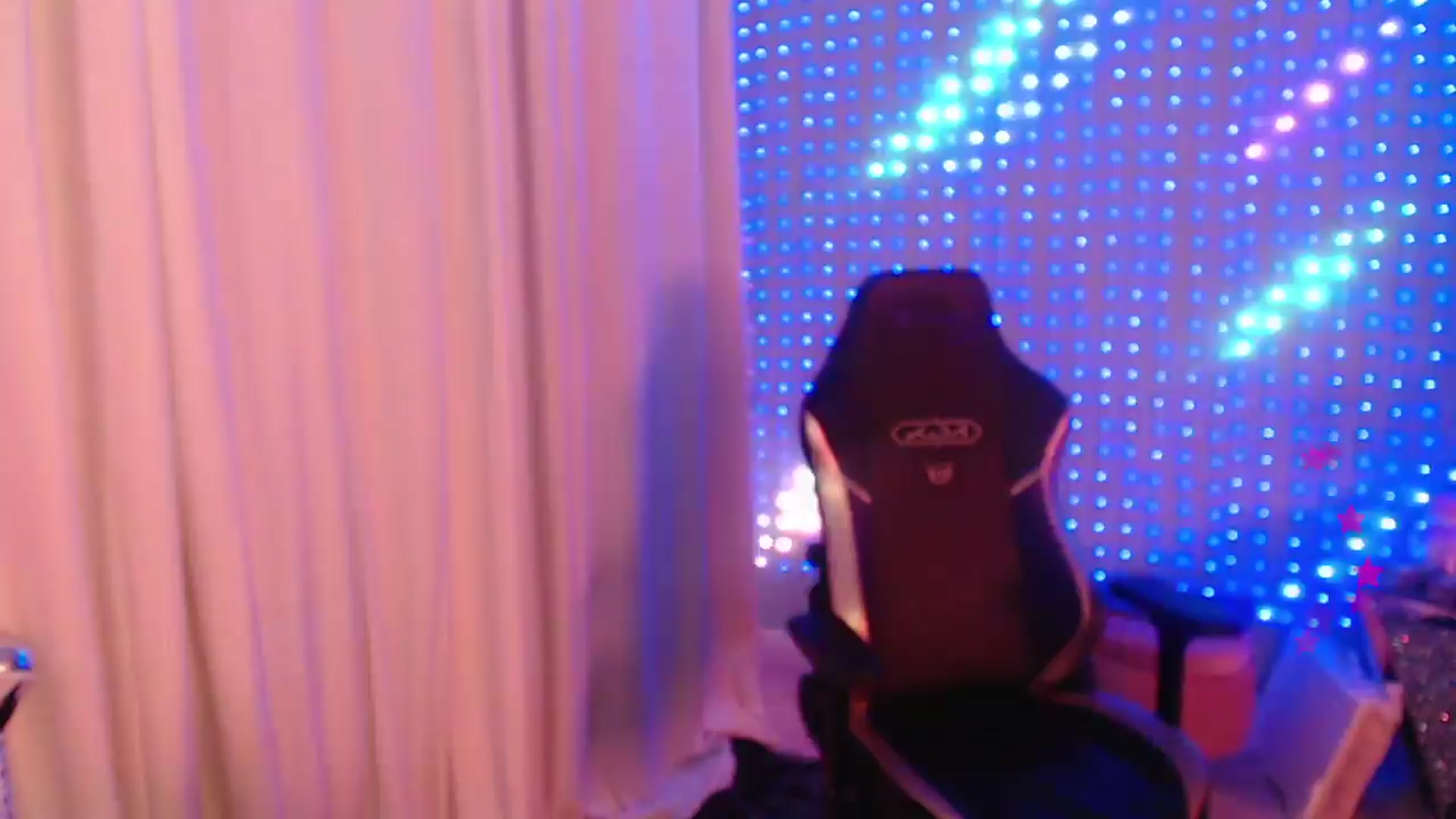 Gallery image thumbnail from SinCityVEE's myfreecams stream on, 03/24/2024, 05:30 image 7 of 20