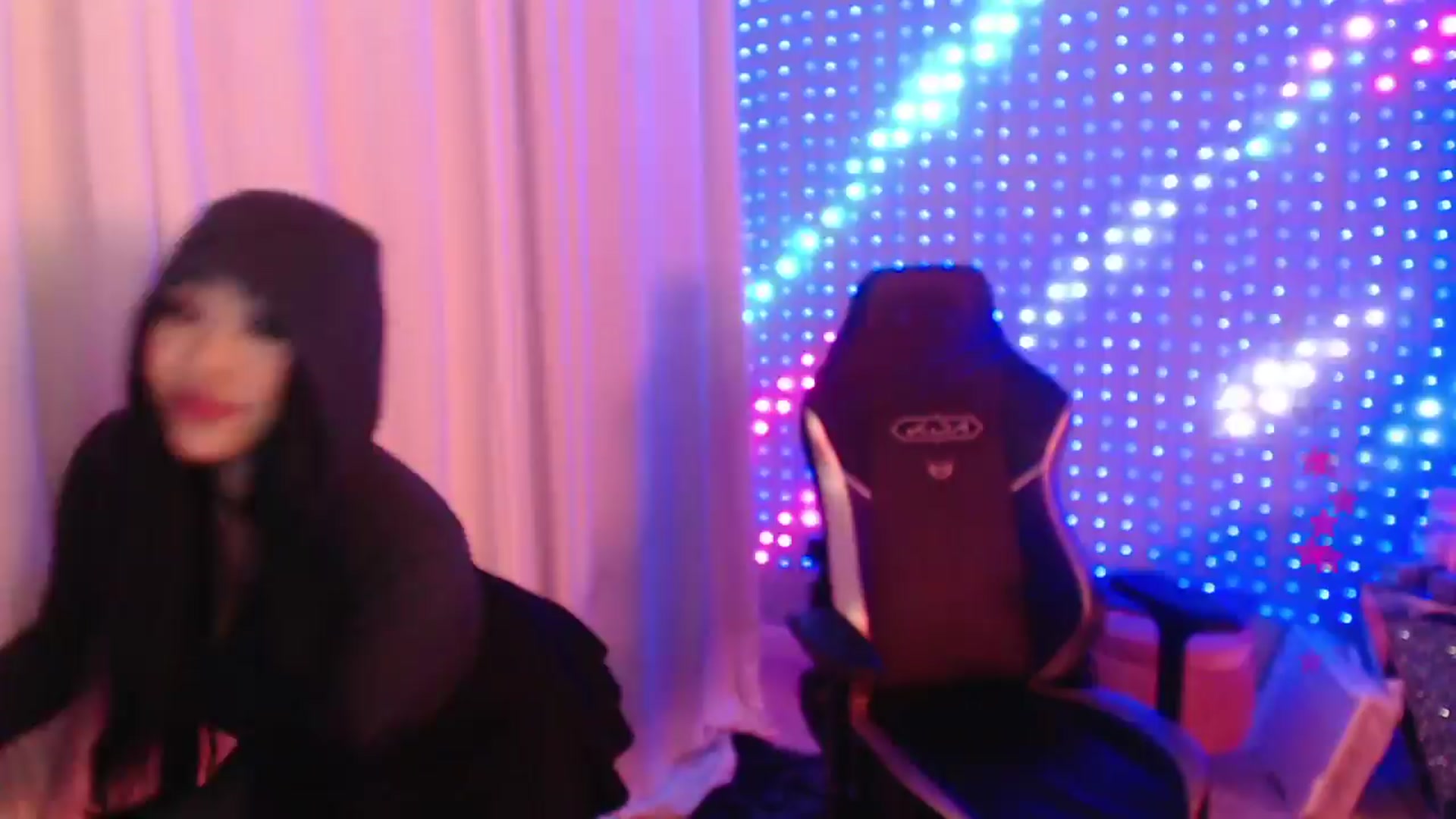 Gallery image thumbnail from SinCityVEE's myfreecams stream on, 03/24/2024, 05:30 image 13 of 20
