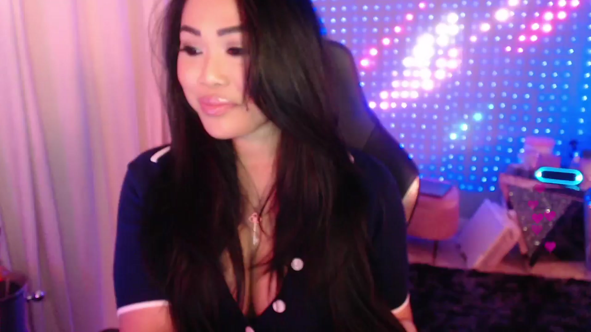 Gallery image thumbnail from SinCityVEE's myfreecams stream on, 03/25/2024, 05:36 image 4 of 20