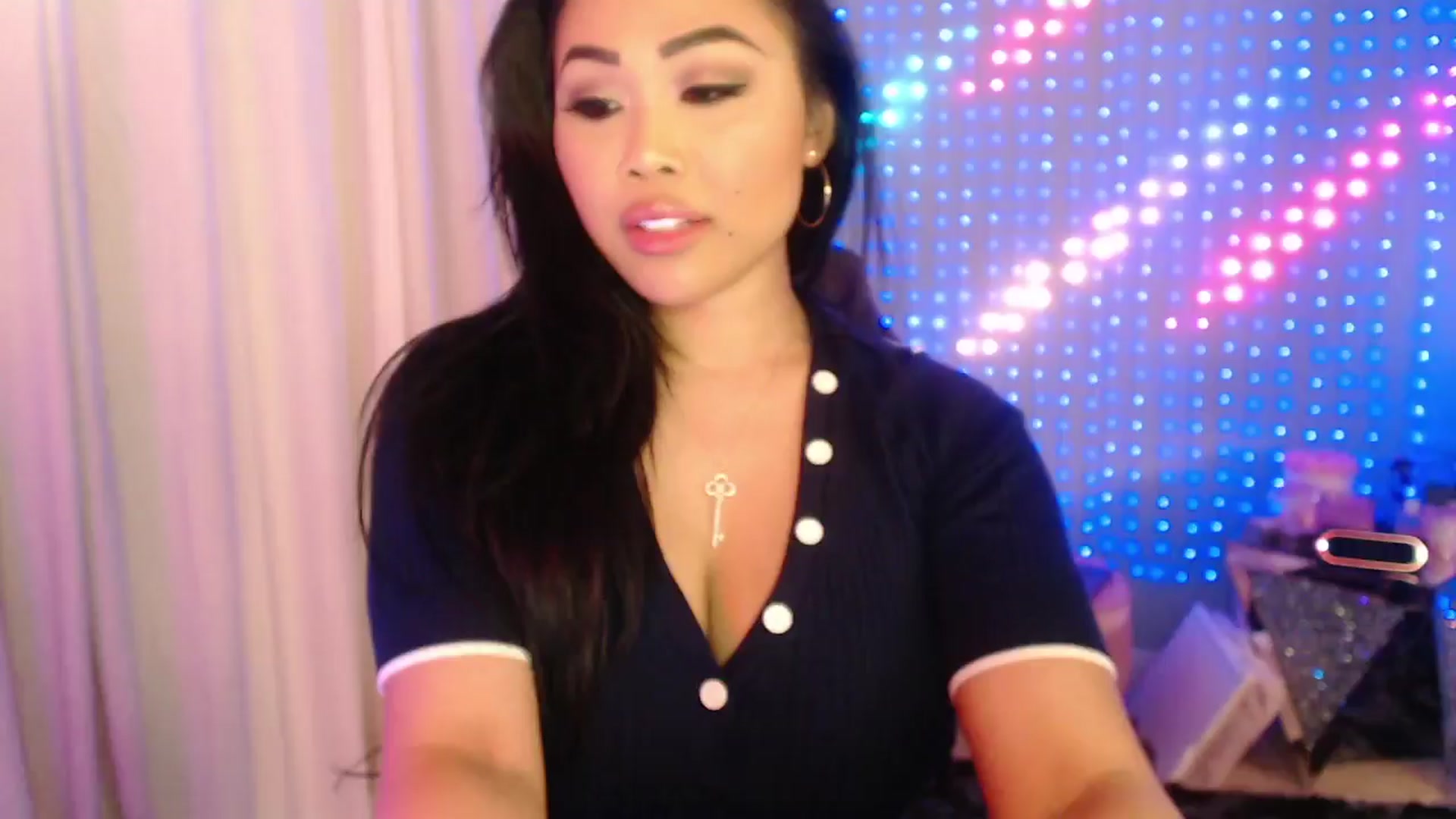 Gallery image thumbnail from SinCityVEE's myfreecams stream on, 03/25/2024, 05:36 image 11 of 20