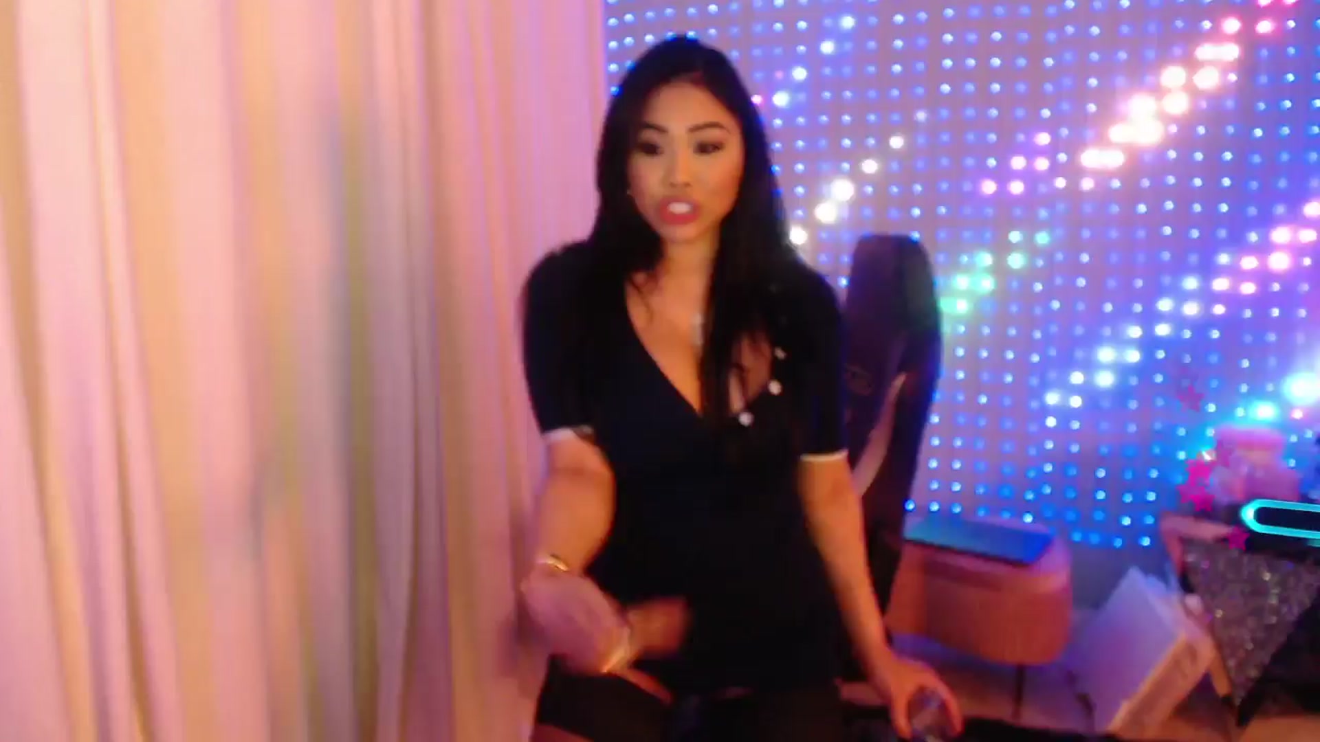 Gallery image thumbnail from SinCityVEE's myfreecams stream on, 03/25/2024, 07:48 image 1 of 20