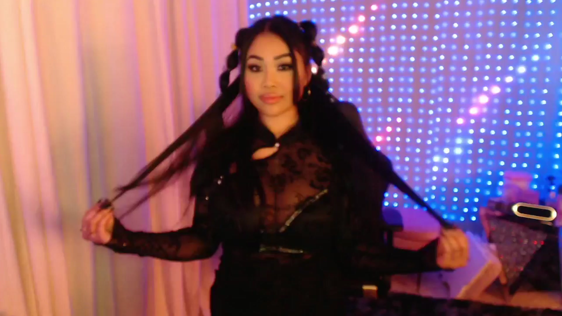 Gallery image thumbnail from SinCityVEE's myfreecams stream on, 03/29/2024, 06:49 image 8 of 20