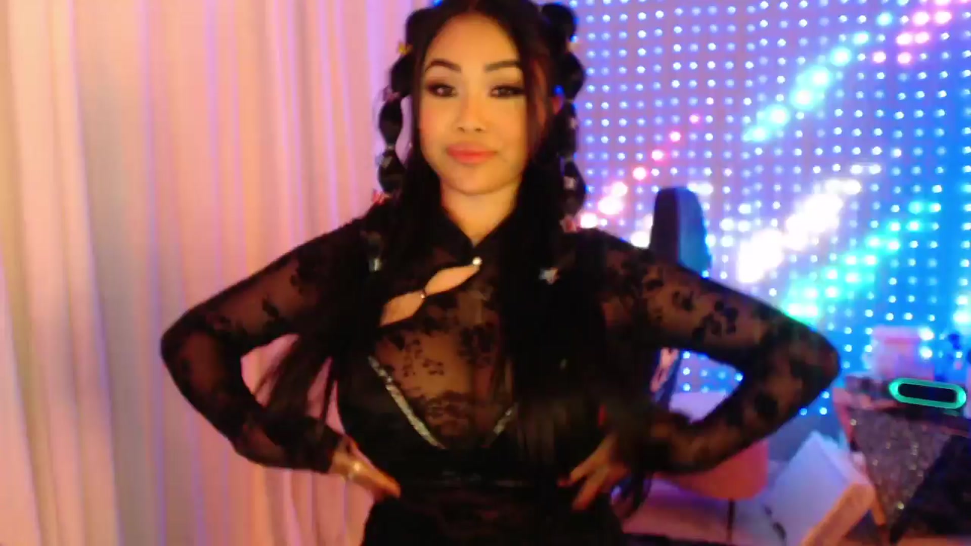Gallery image thumbnail from SinCityVEE's myfreecams stream on, 03/29/2024, 06:49 image 12 of 20