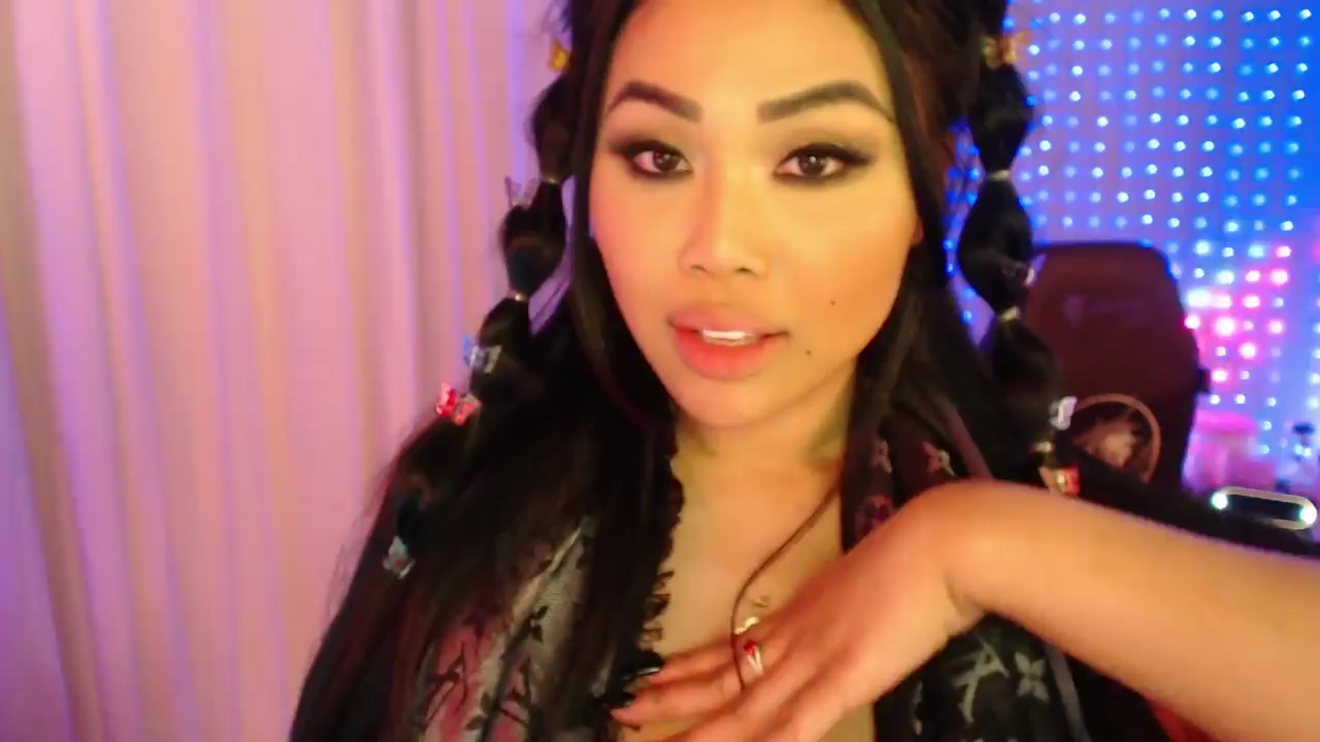Gallery image thumbnail from SinCityVEE's myfreecams stream on, 03/29/2024, 11:08 image 19 of 20