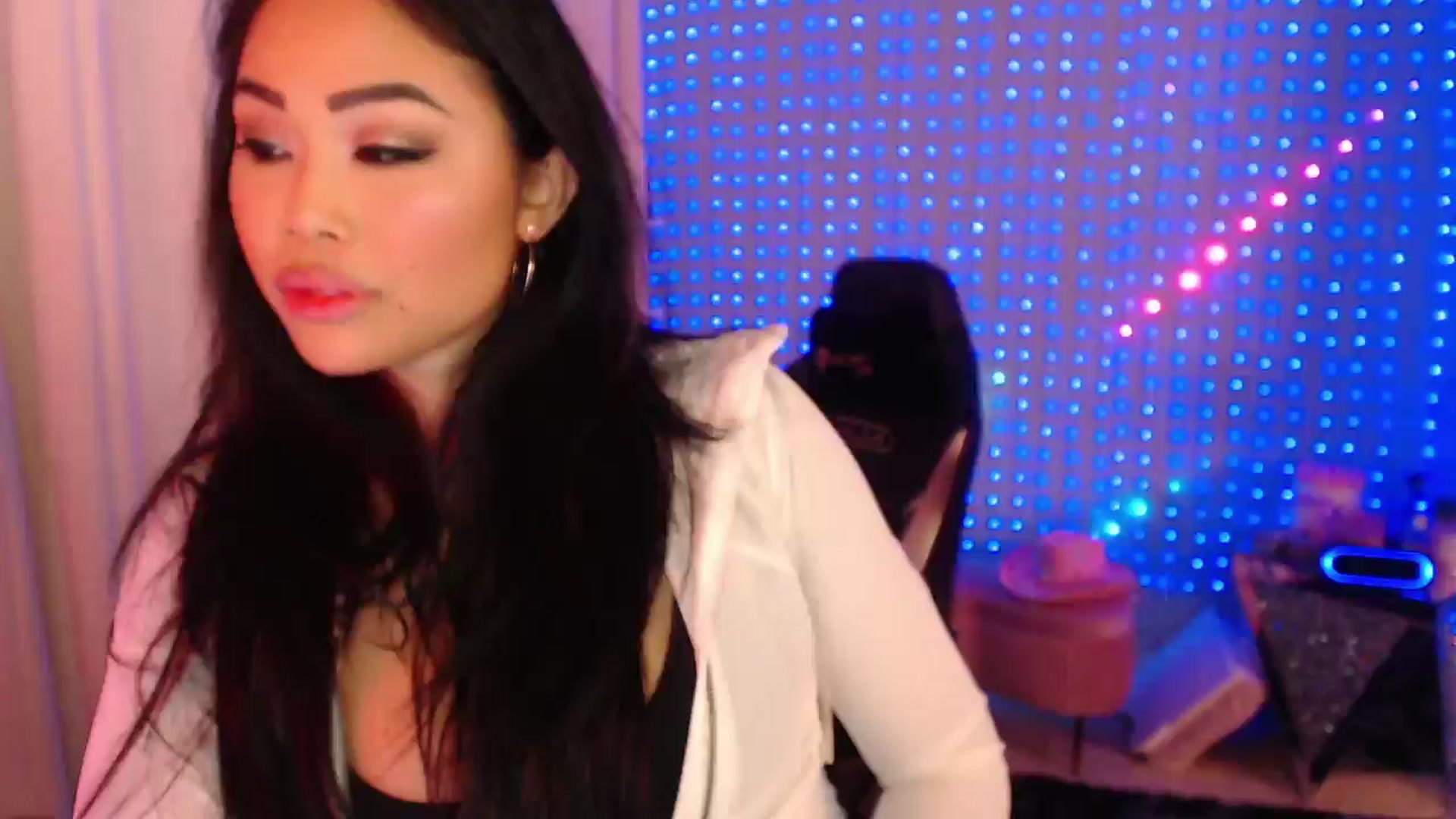 Gallery image thumbnail from SinCityVEE's myfreecams stream on, 03/30/2024, 07:37 image 13 of 20