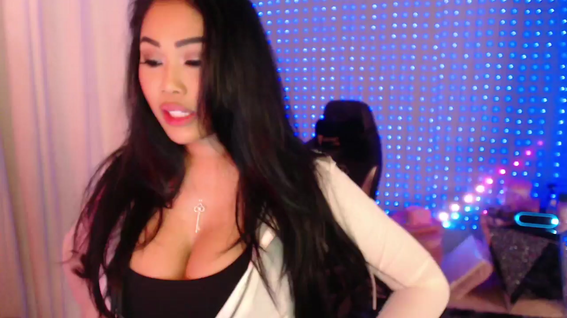 Gallery image thumbnail from SinCityVEE's myfreecams stream on, 03/30/2024, 07:37 image 12 of 20