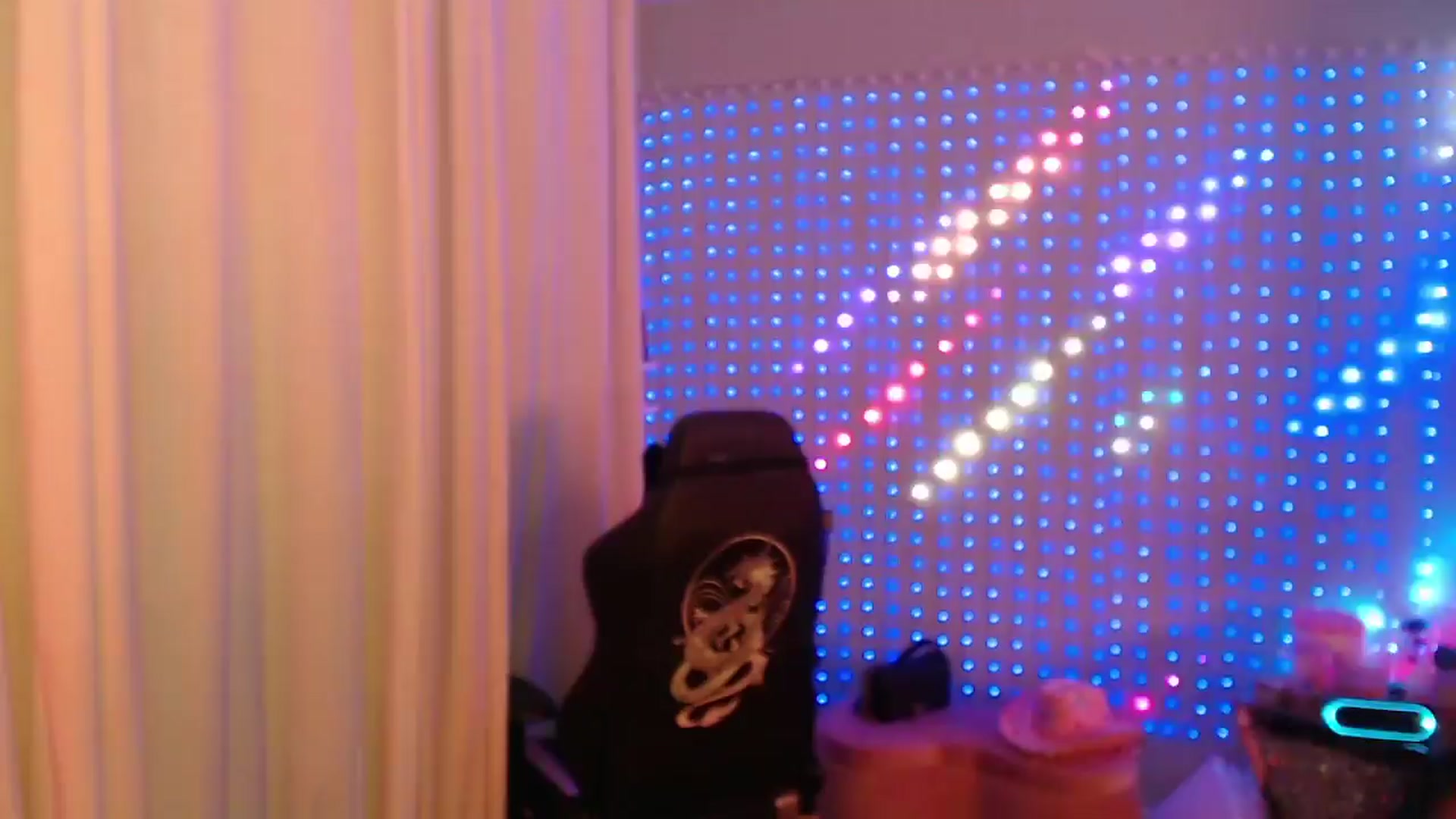 Gallery image thumbnail from SinCityVEE's myfreecams stream on, 03/30/2024, 09:18 image 12 of 20