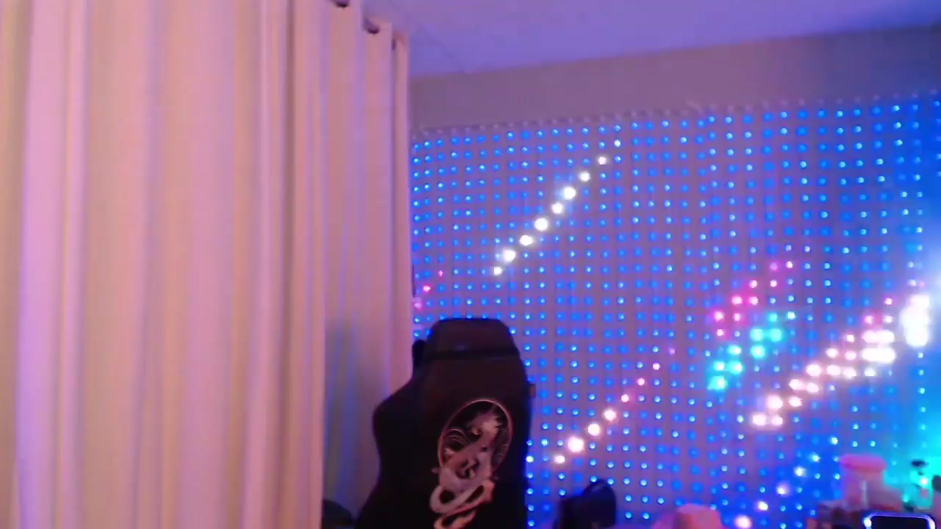 Gallery image thumbnail from SinCityVEE's myfreecams stream on, 03/30/2024, 09:18 image 2 of 20
