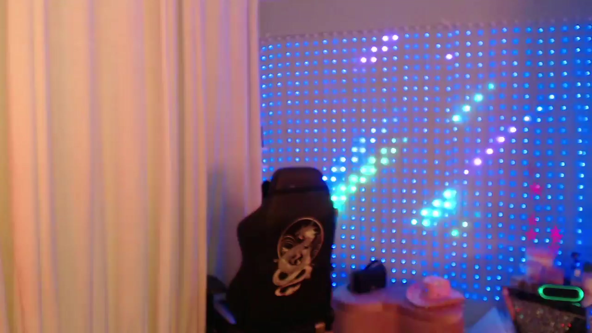 Gallery image thumbnail from SinCityVEE's myfreecams stream on, 03/30/2024, 09:18 image 11 of 20