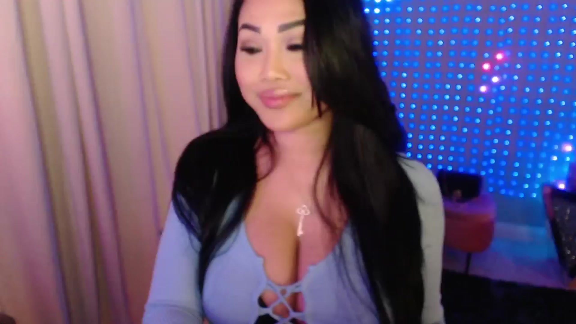 Gallery image thumbnail from SinCityVEE's myfreecams stream on, 04/10/2024, 04:19 image 12 of 20
