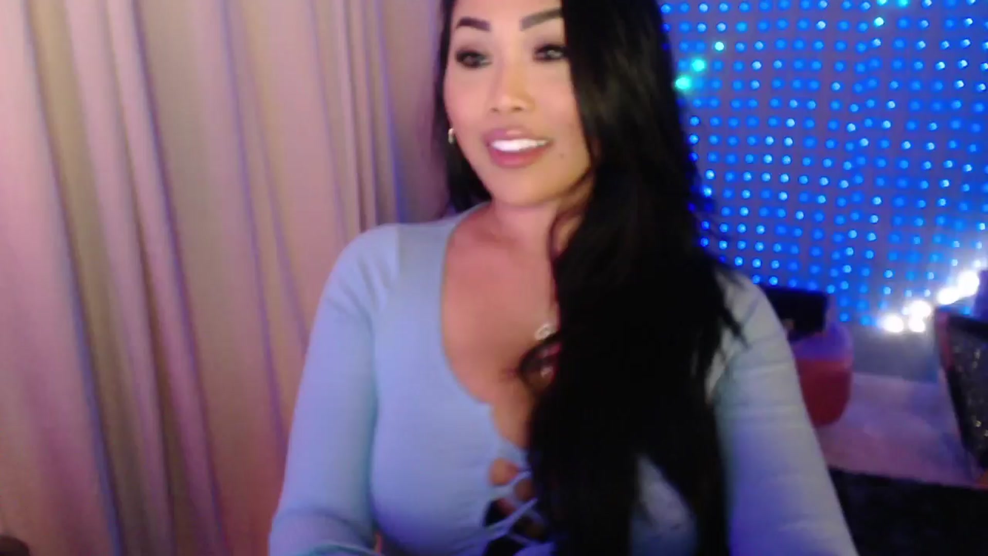 Gallery image thumbnail from SinCityVEE's myfreecams stream on, 04/10/2024, 04:19 image 3 of 20