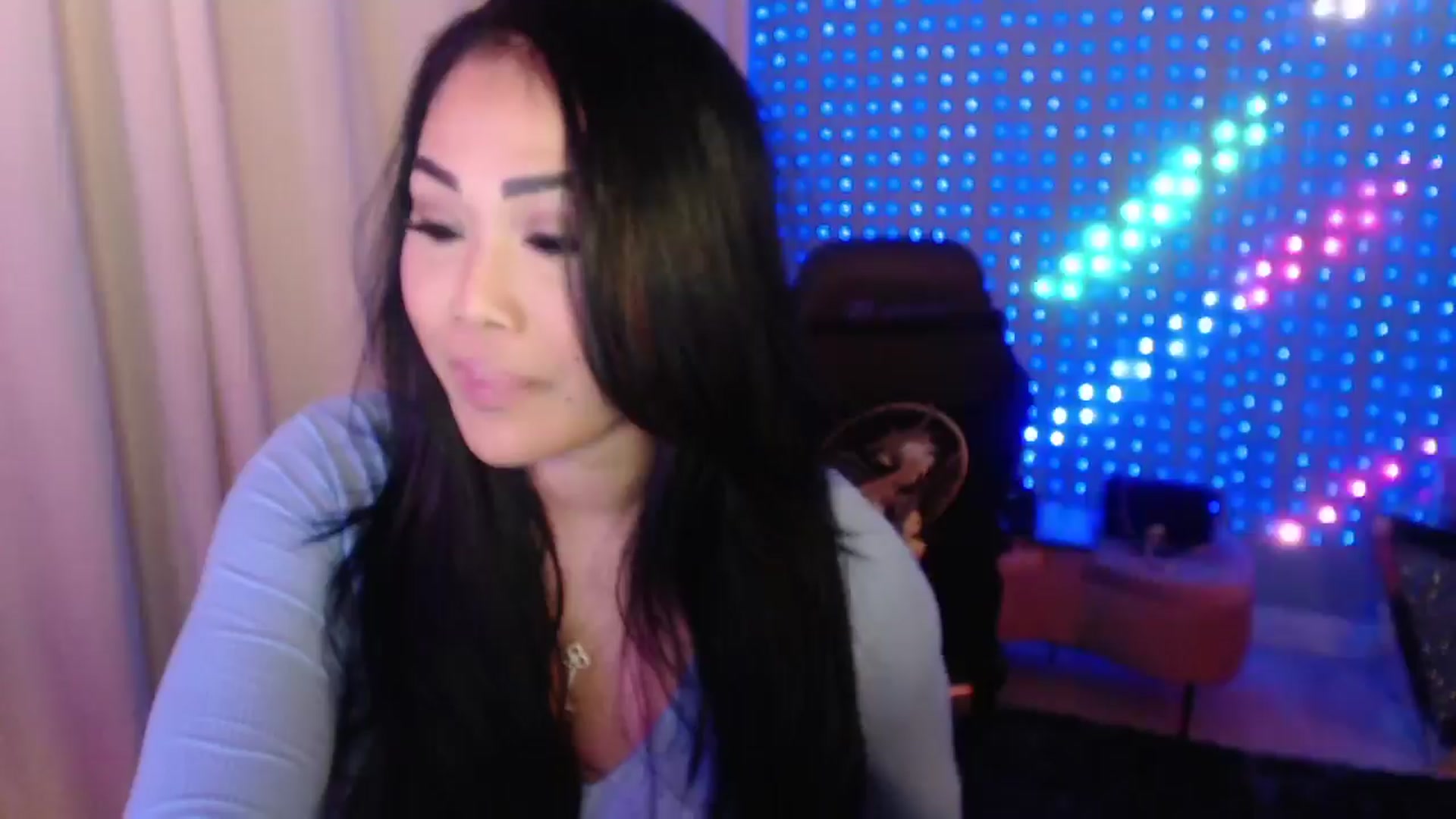 Gallery image thumbnail from SinCityVEE's myfreecams stream on, 04/10/2024, 04:19 image 18 of 20