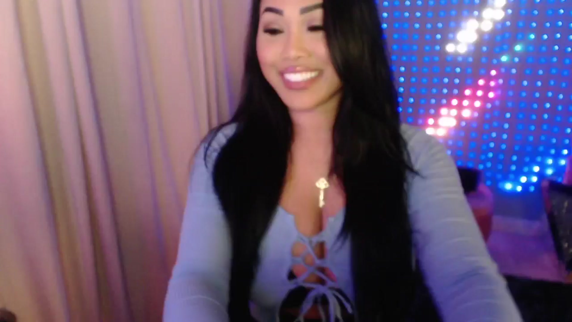 Gallery image thumbnail from SinCityVEE's myfreecams stream on, 04/10/2024, 04:19 image 11 of 20