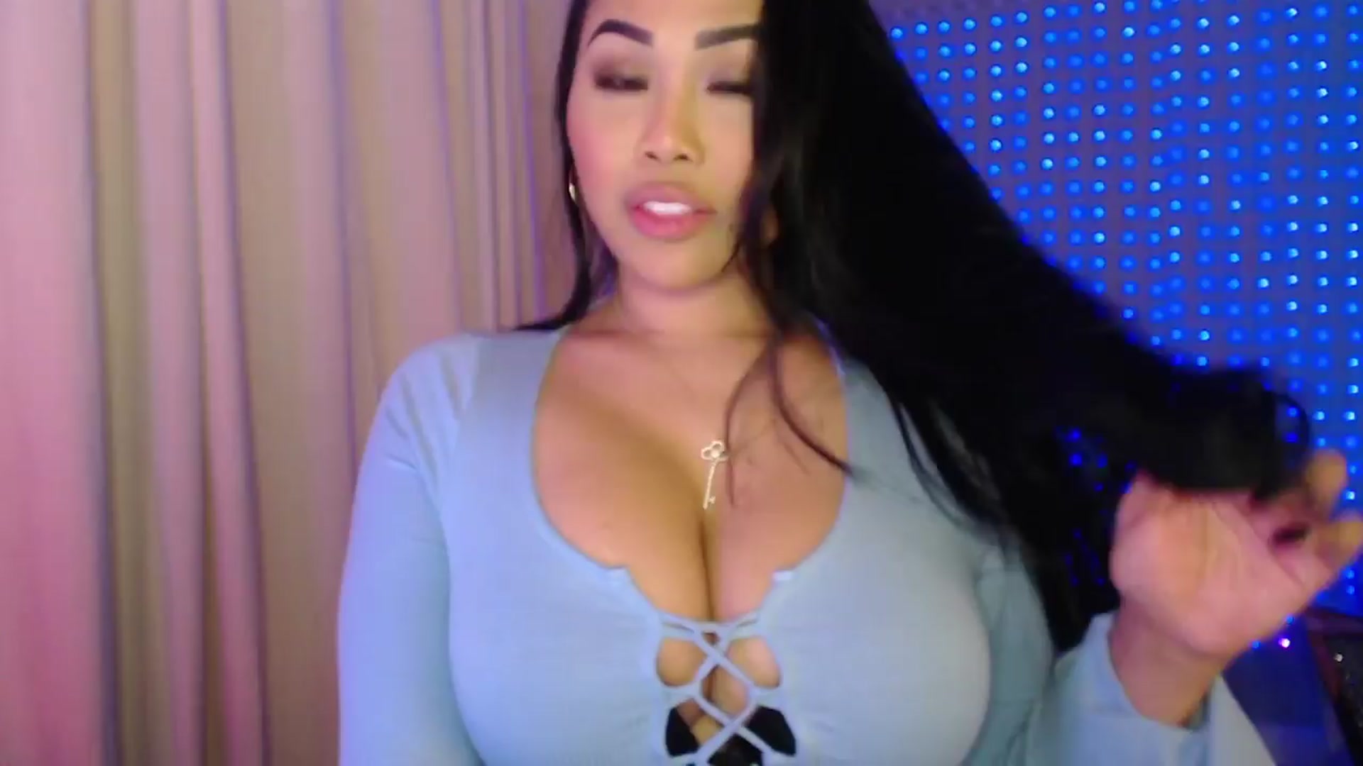 Gallery image thumbnail from SinCityVEE's myfreecams stream on, 04/10/2024, 06:03 image 19 of 20
