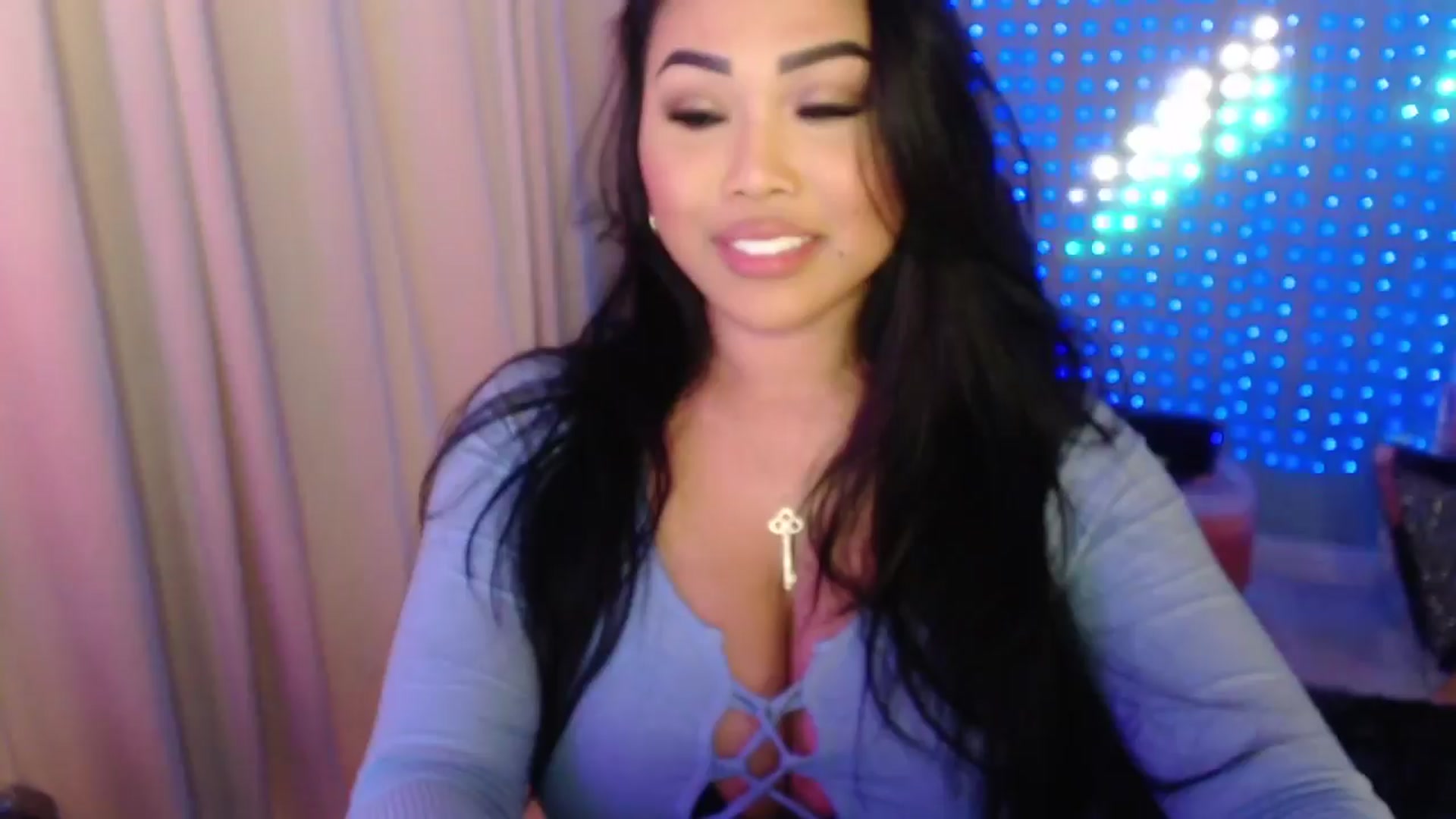 Gallery image thumbnail from SinCityVEE's myfreecams stream on, 04/10/2024, 06:03 image 2 of 20