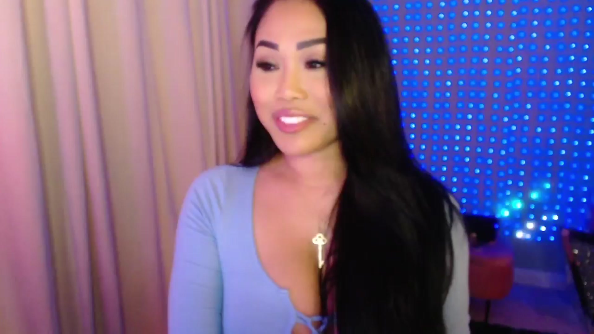 Gallery image thumbnail from SinCityVEE's myfreecams stream on, 04/10/2024, 06:03 image 10 of 20