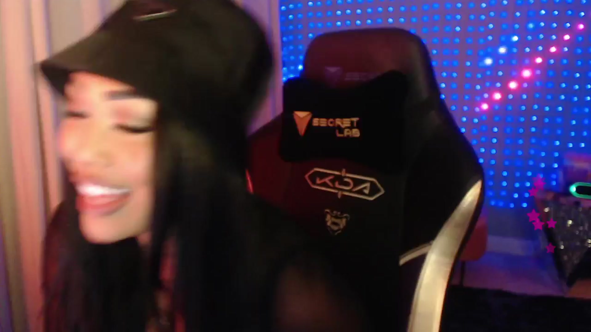 Gallery image thumbnail from SinCityVEE's myfreecams stream on, 04/11/2024, 06:53 image 2 of 20