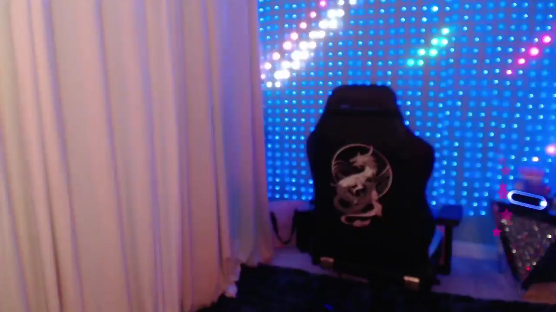 Gallery image thumbnail from SinCityVEE's myfreecams stream on, 04/14/2024, 07:36 image 7 of 20