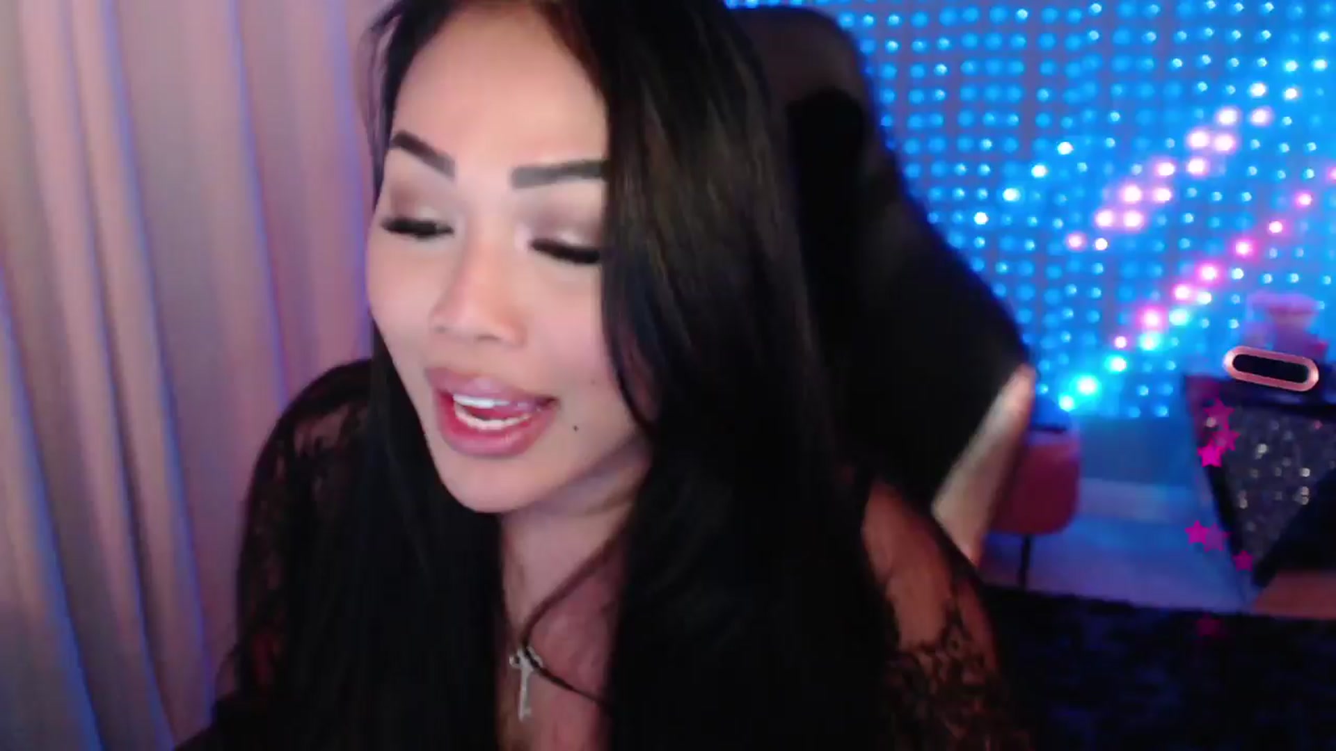 Gallery image thumbnail from SinCityVEE's myfreecams stream on, 04/14/2024, 07:36 image 12 of 20