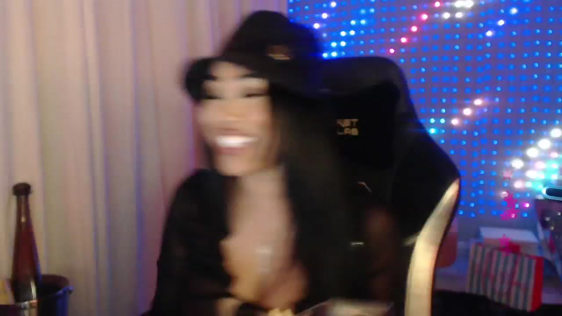 Gallery image thumbnail from SinCityVEE's myfreecams stream on, 04/27/2024, 06:02 image 13 of 20