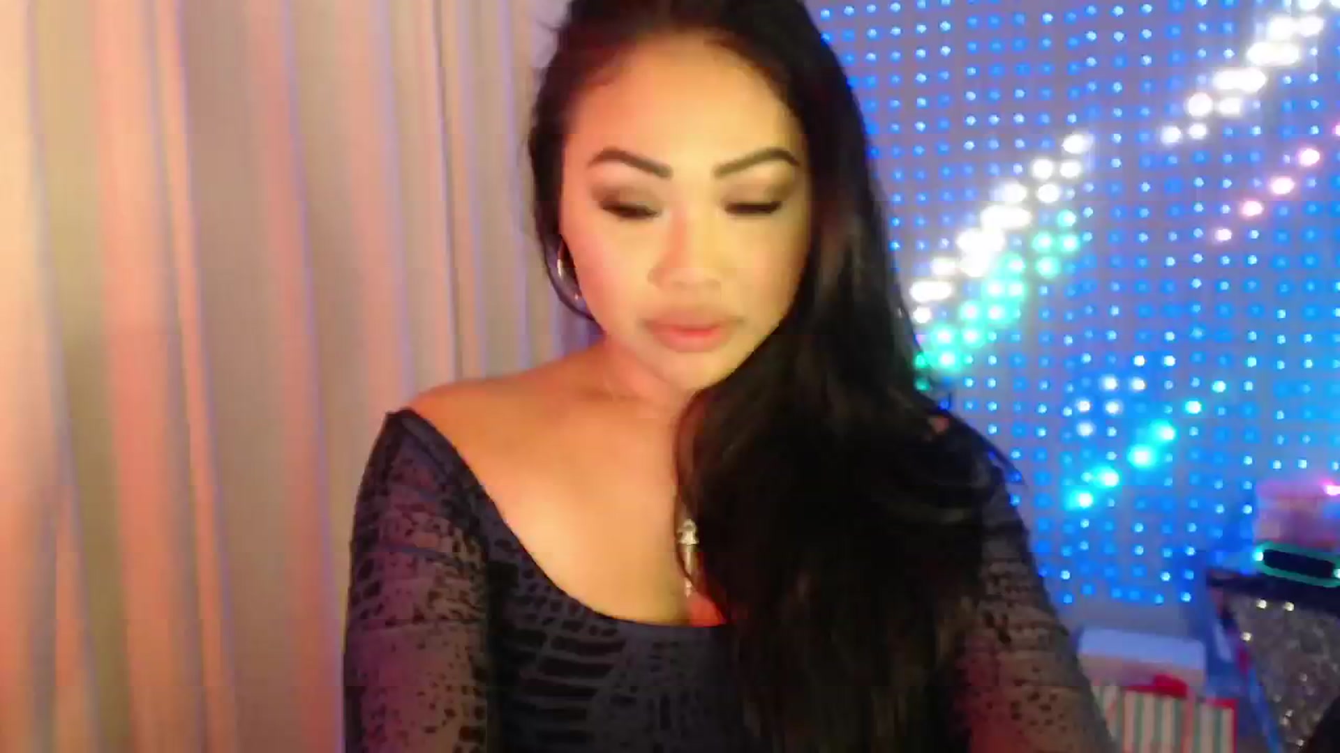 Gallery image thumbnail from SinCityVEE's myfreecams stream on, 05/01/2024, 08:51 image 8 of 20