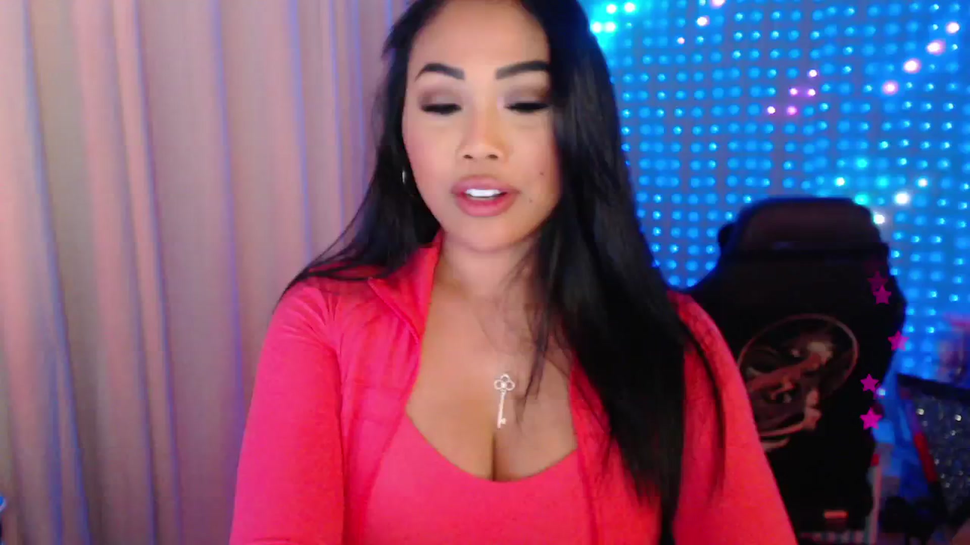 Gallery image thumbnail from SinCityVEE's myfreecams stream on, 05/04/2024, 07:42 image 9 of 20
