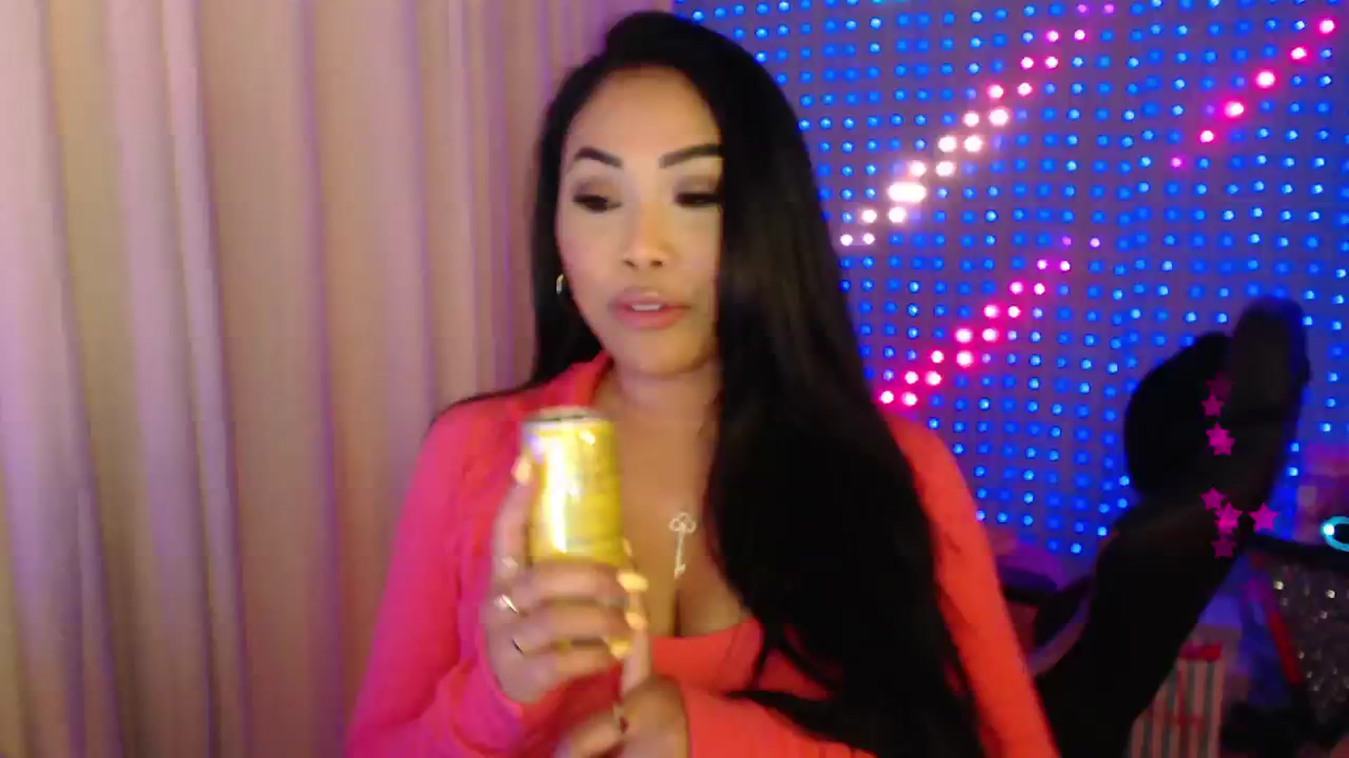 Gallery image thumbnail from SinCityVEE's myfreecams stream on, 05/04/2024, 07:42 image 7 of 20