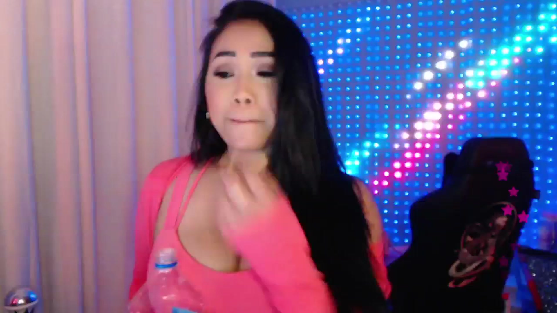 Gallery image thumbnail from SinCityVEE's myfreecams stream on, 05/04/2024, 08:20 image 7 of 20