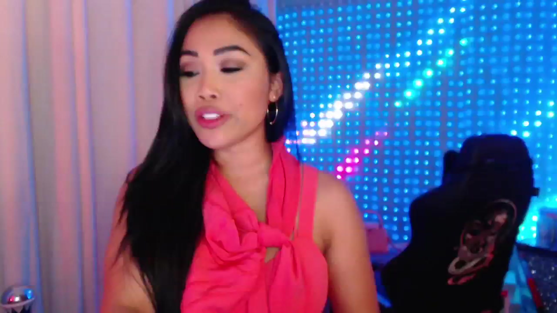Gallery image thumbnail from SinCityVEE's myfreecams stream on, 05/04/2024, 08:20 image 15 of 20
