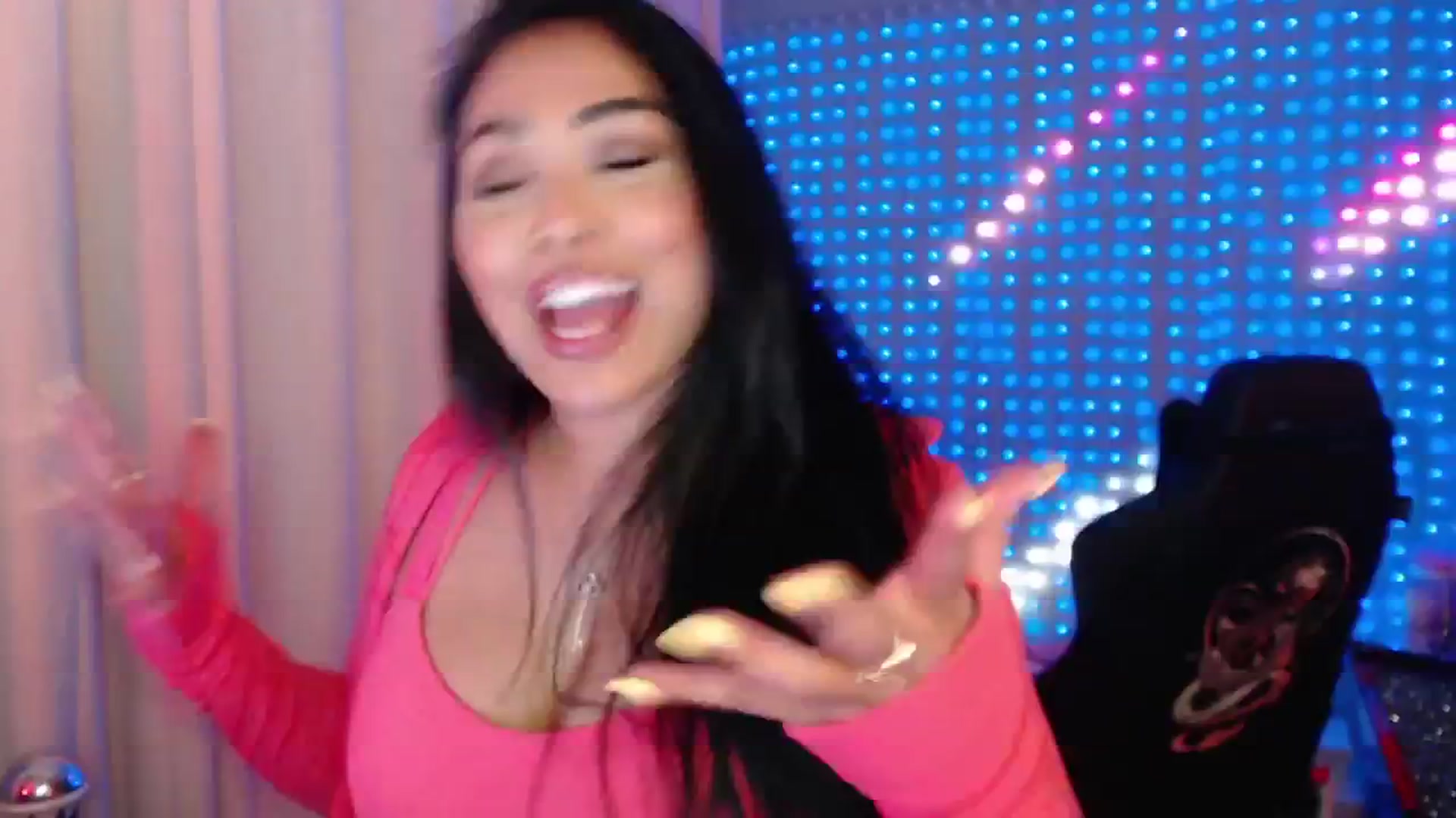 Gallery image thumbnail from SinCityVEE's myfreecams stream on, 05/04/2024, 08:20 image 1 of 20