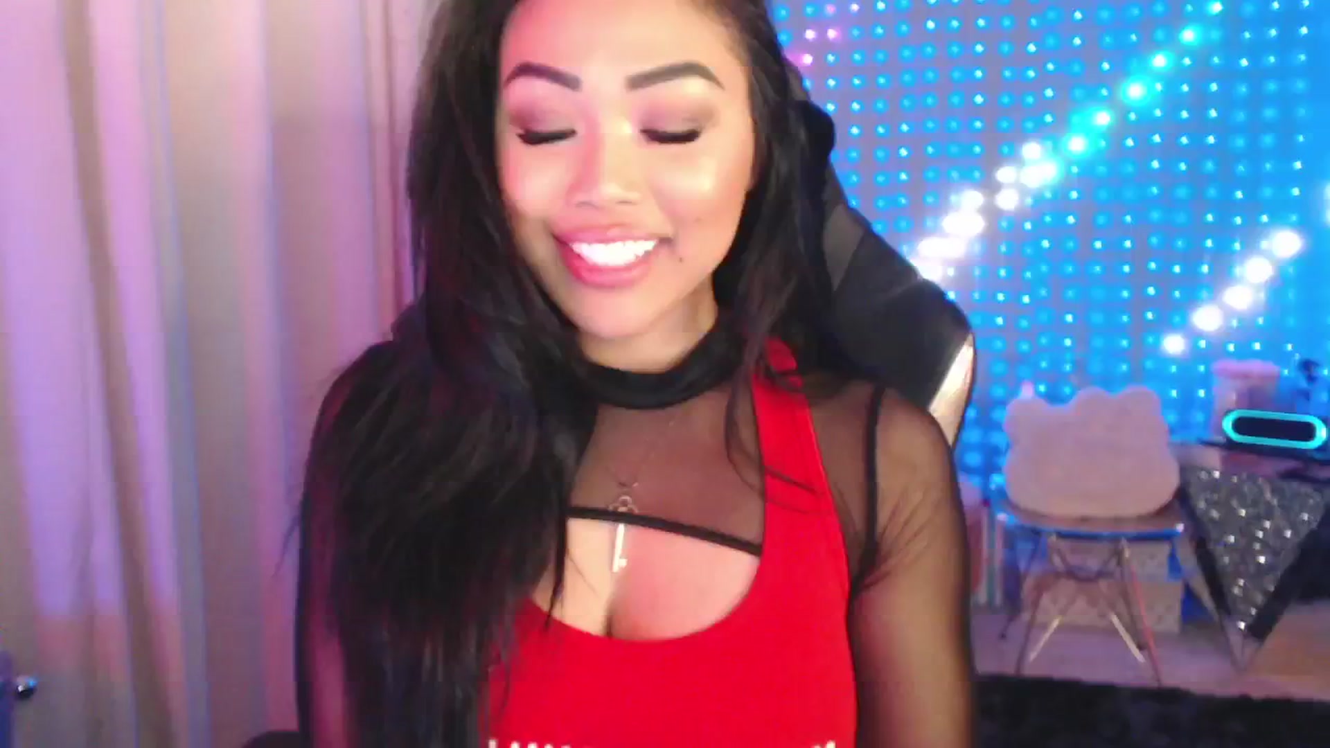 Gallery image thumbnail from SinCityVEE's myfreecams stream on, 05/13/2024, 07:05 image 15 of 20