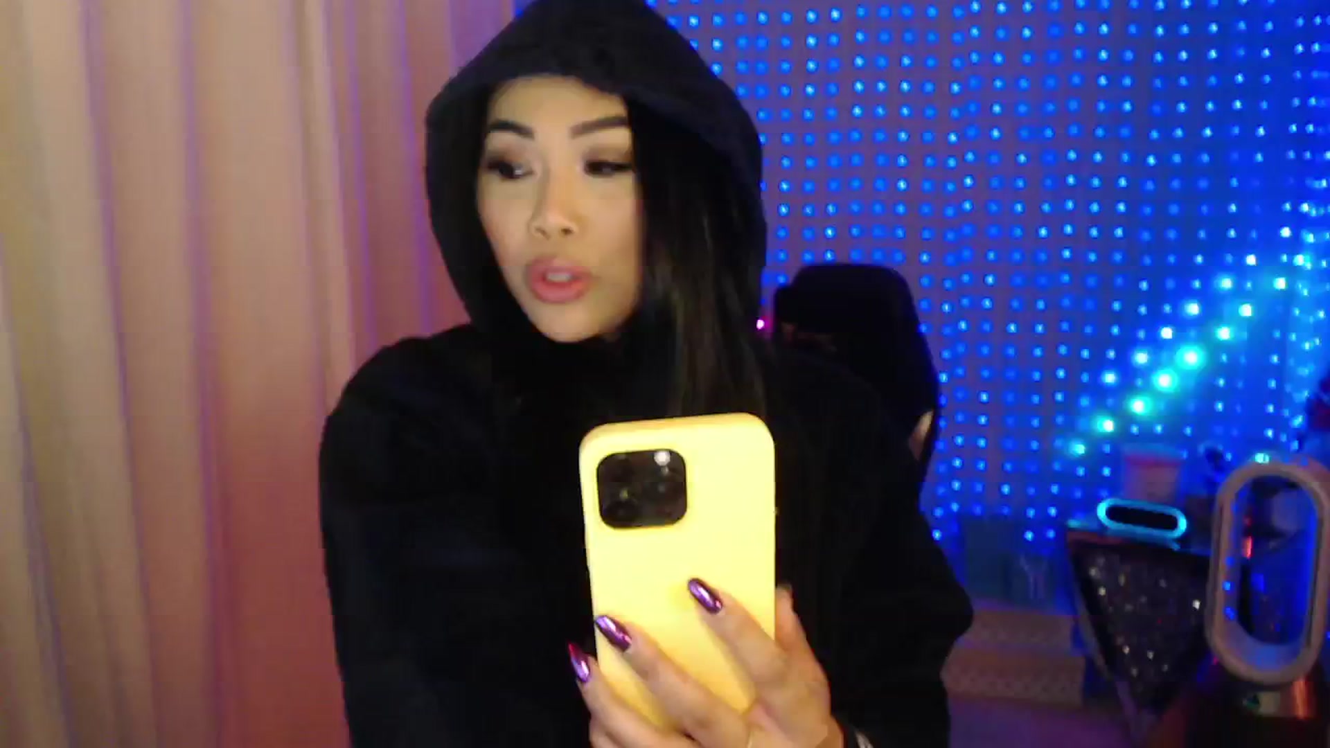 Gallery image thumbnail from SinCityVEE's myfreecams stream on, 05/25/2024, 06:54 image 6 of 20