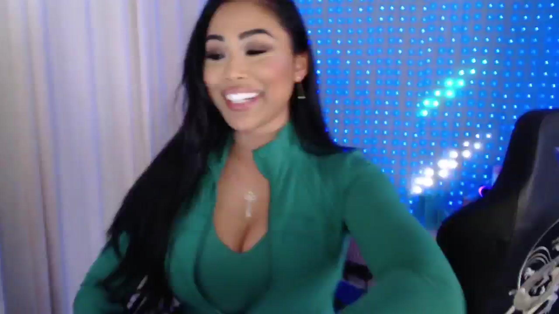 Gallery image thumbnail from SinCityVEE's myfreecams stream on, 06/01/2024, 09:52 image 5 of 20