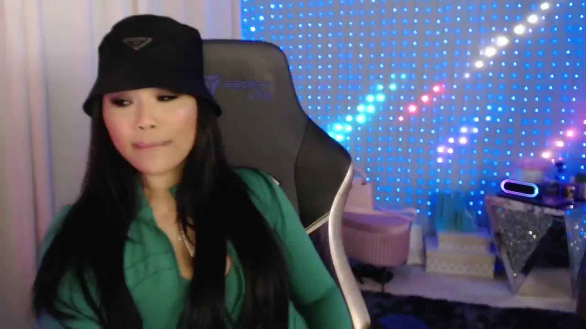 Gallery image thumbnail from SinCityVEE's myfreecams stream on, 06/01/2024, 09:52 image 3 of 20