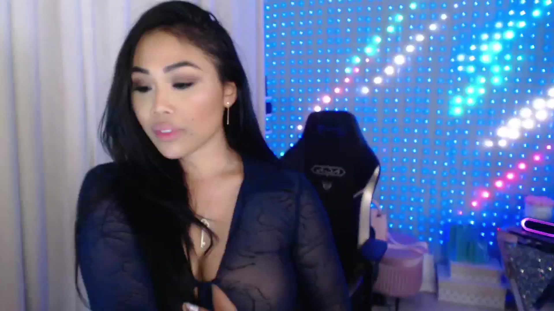 Gallery image thumbnail from SinCityVEE's myfreecams stream on, 06/02/2024, 10:08 image 15 of 20