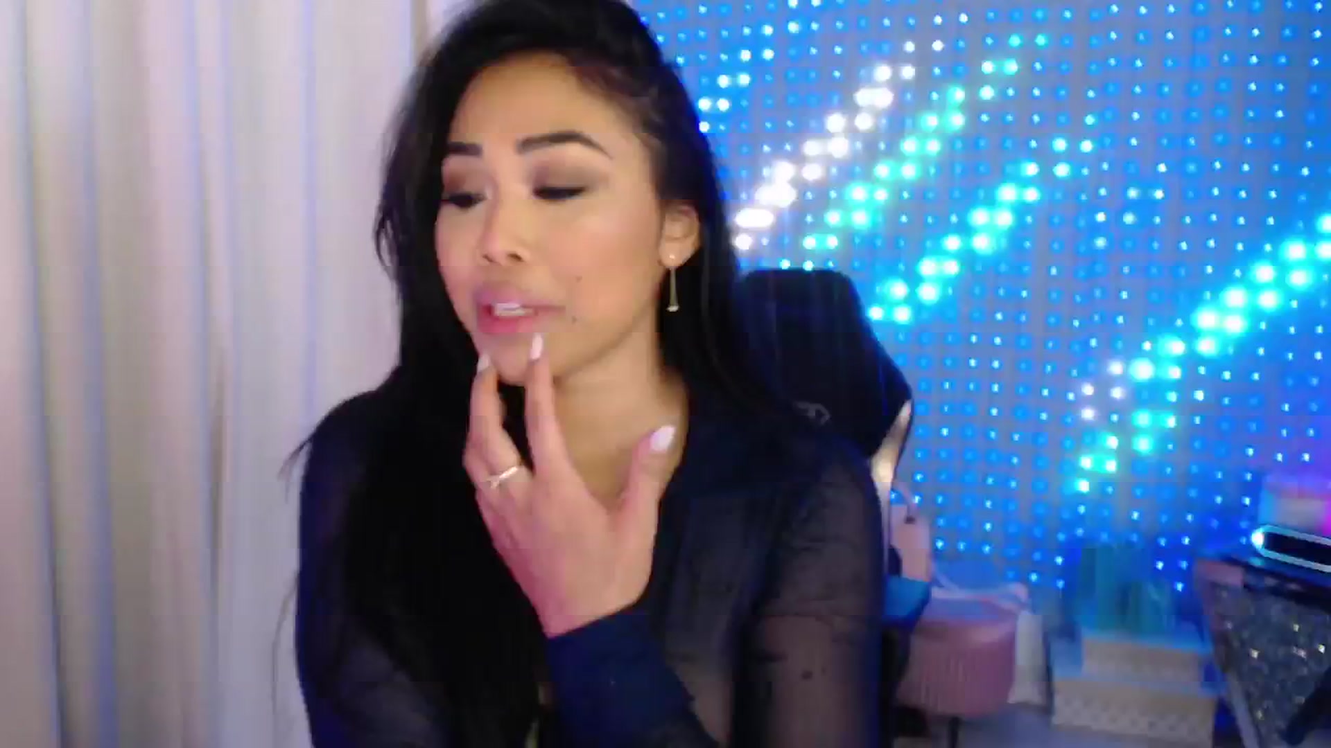 Gallery image thumbnail from SinCityVEE's myfreecams stream on, 06/02/2024, 10:08 image 14 of 20