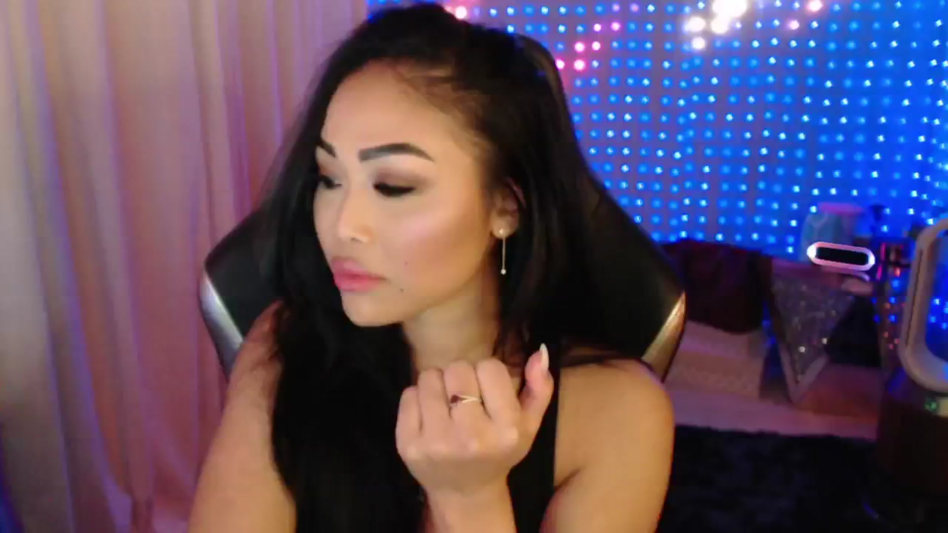 Gallery image thumbnail from SinCityVEE's myfreecams stream on, 06/22/2024, 08:57 image 11 of 20