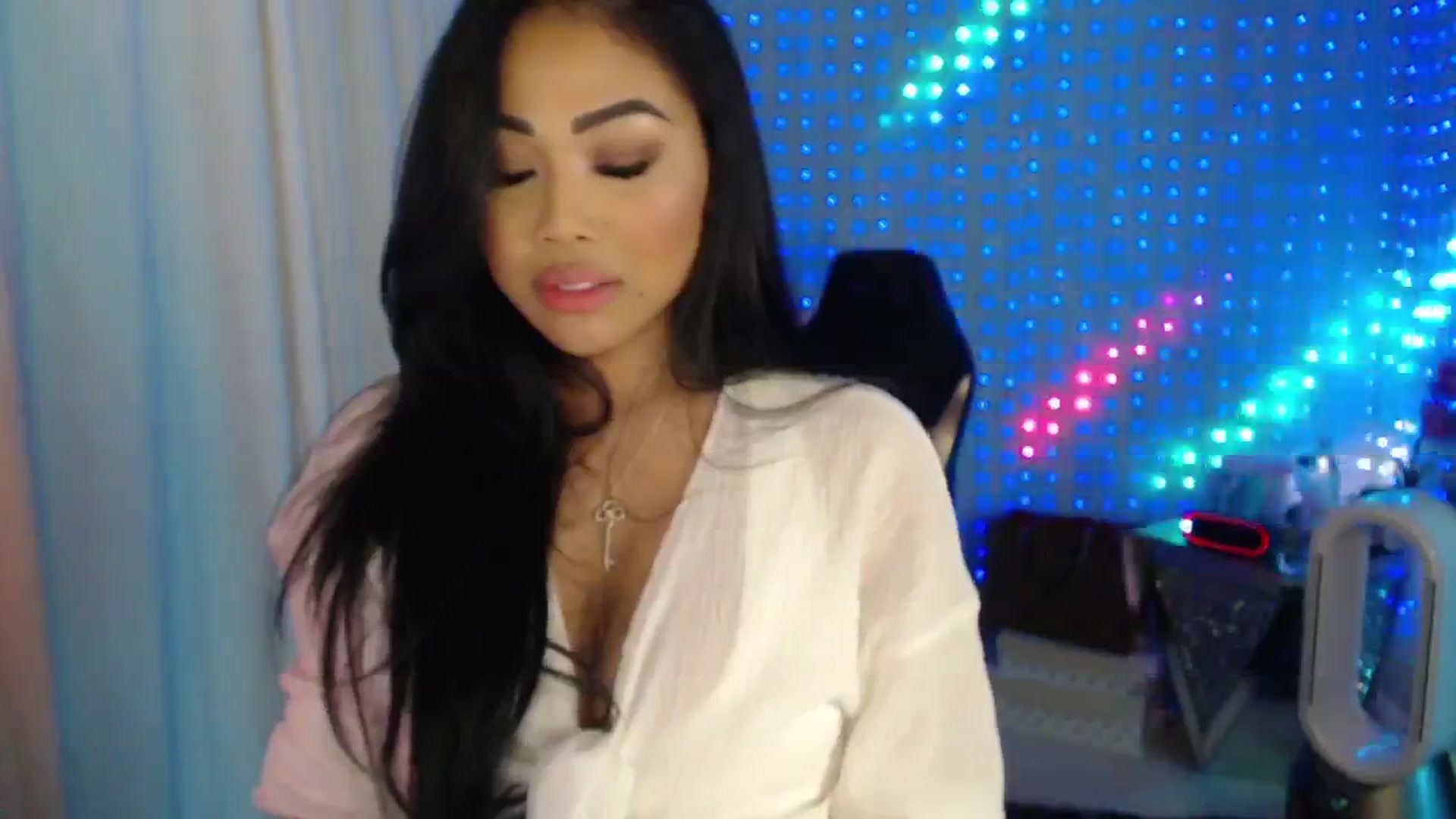 Gallery image thumbnail from SinCityVEE's myfreecams stream on, 06/27/2024, 07:44 image 14 of 20