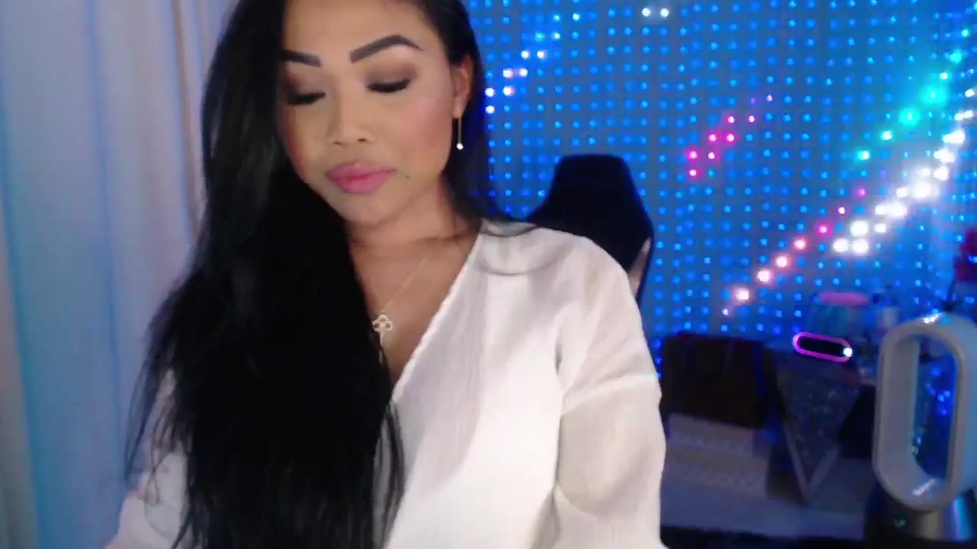 Gallery image thumbnail from SinCityVEE's myfreecams stream on, 06/27/2024, 07:44 image 12 of 20